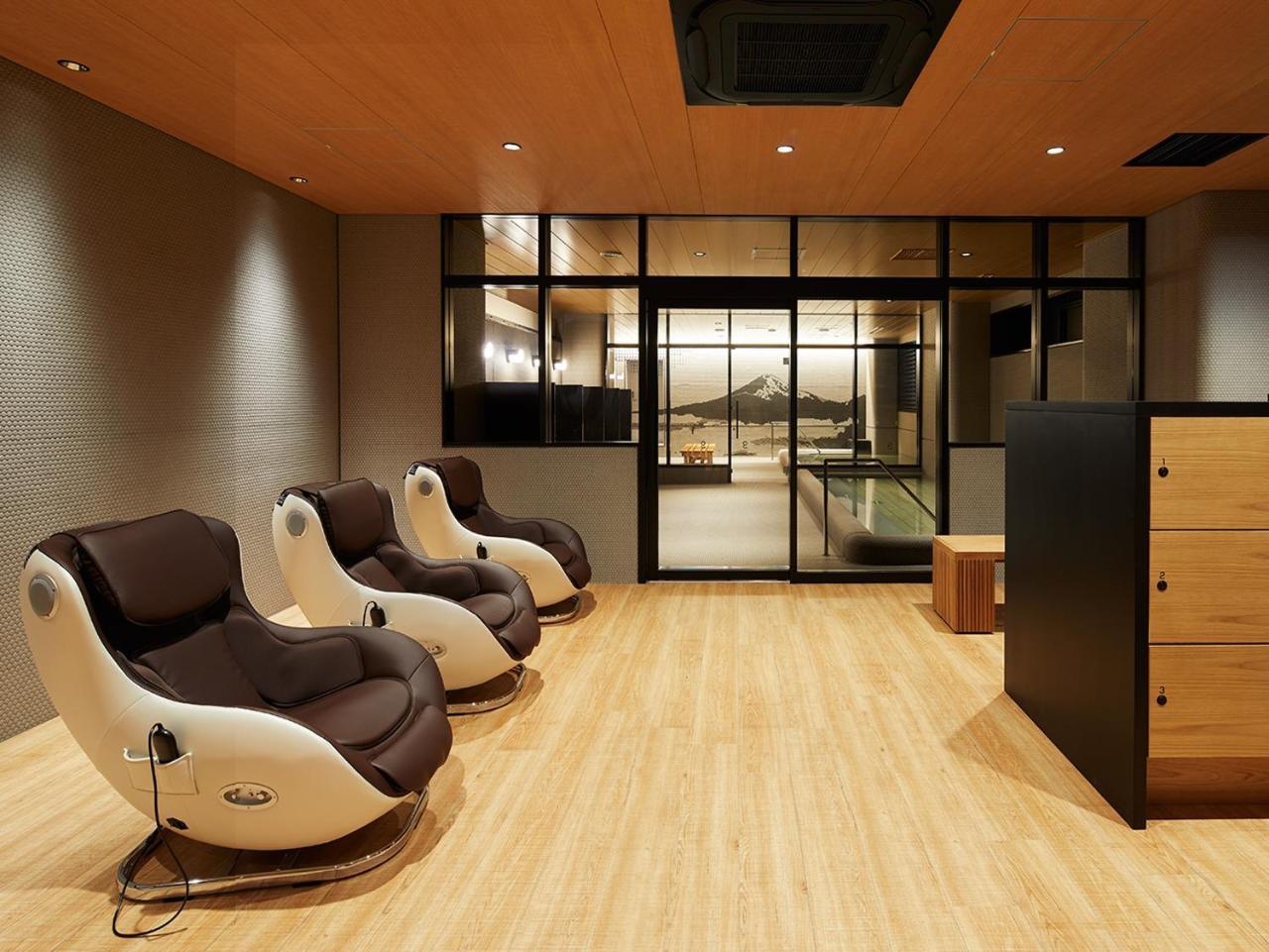 hotel androoms Shin-Osaka Buitenkant foto